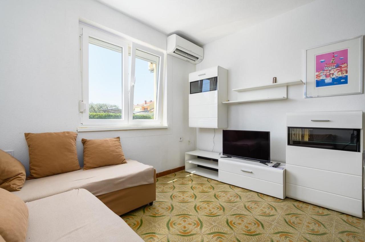 House With Apartments Mila อูมัค ภายนอก รูปภาพ