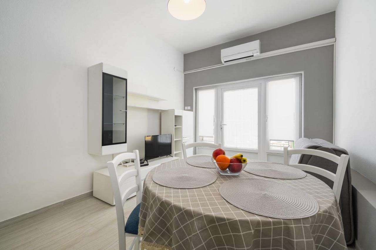 House With Apartments Mila อูมัค ภายนอก รูปภาพ
